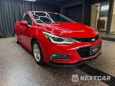 2018 Chevrolet Cruze LT Sedan 1SC - zdjęcie 9 z 43 - miniatura