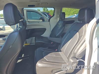 2023 Chrysler Pacifica Touring L 121.6" WB - zdjęcie 13 z 31 - miniatura