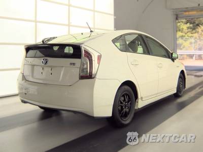 2012 Toyota Prius Two - zdjęcie 4 z 27 - miniatura