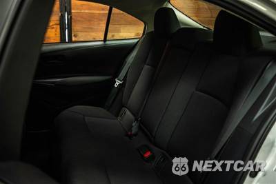 2025 Toyota Corolla LE Sedan - zdjęcie 10 z 26 - miniatura