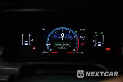 2026 Toyota 4Runner SR5 - zdjęcie 16 z 27 - miniatura