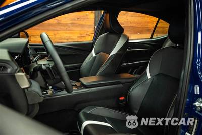 2025 Toyota Camry SE - zdjęcie 9 z 29 - miniatura