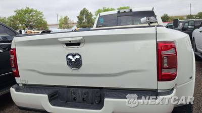 2019 Ram 3500 Laramie Crew Cab Long Bed DRW - zdjęcie 49 z 51 - miniatura