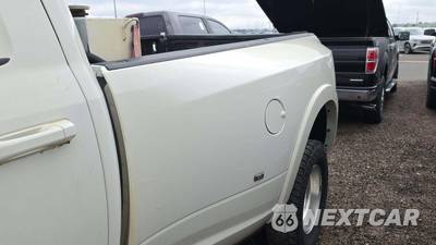 2019 Ram 3500 Laramie Crew Cab Long Bed DRW - zdjęcie 24 z 51 - miniatura