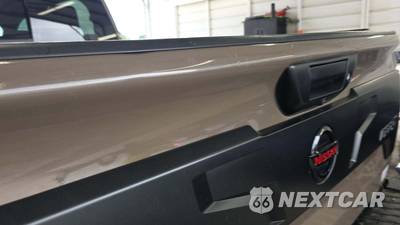 2022 Nissan TITAN PRO-4X Crew Cab Short Bed - zdjęcie 18 z 32 - miniatura