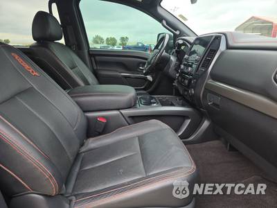 2022 Nissan TITAN PRO-4X Crew Cab Short Bed - zdjęcie 8 z 32 - miniatura