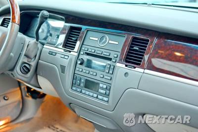 2007 Lincoln Town Car Signature Limited - zdjęcie 43 z 50 - miniatura