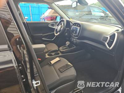 2025 Kia Soul LX - zdjęcie 8 z 18 - miniatura