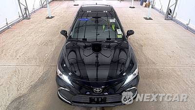 2021 Toyota Camry XLE - zdjęcie 2 z 24 - miniatura