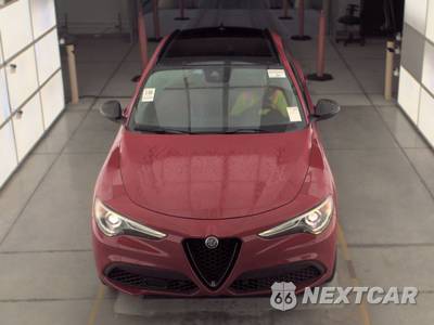 2021 Alfa Romeo Stelvio Sprint - zdjęcie 2 z 18 - miniatura