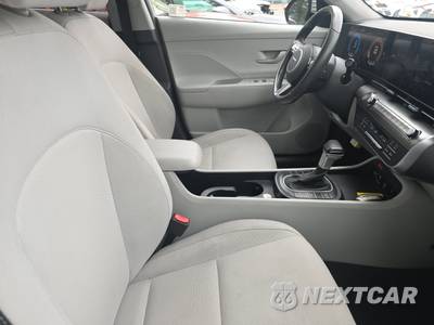 2025 Hyundai Kona SEL - zdjęcie 8 z 21 - miniatura