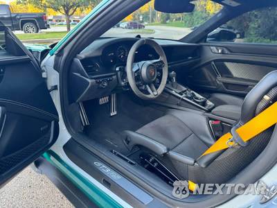 2025 Porsche 911 GT3 RS - zdjęcie 11 z 17 - miniatura