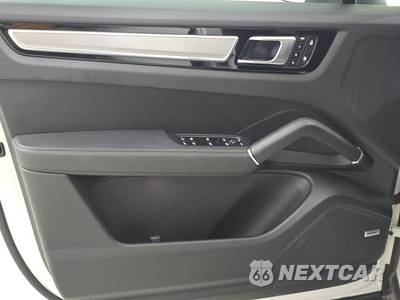 2023 Porsche Cayenne Platinum Edition - zdjęcie 9 z 25 - miniatura