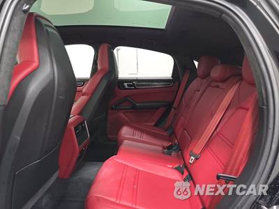 2023 Porsche Cayenne GTS Coupe - zdjęcie 13 z 26 - miniatura