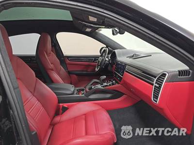 2023 Porsche Cayenne GTS Coupe - zdjęcie 8 z 26 - miniatura