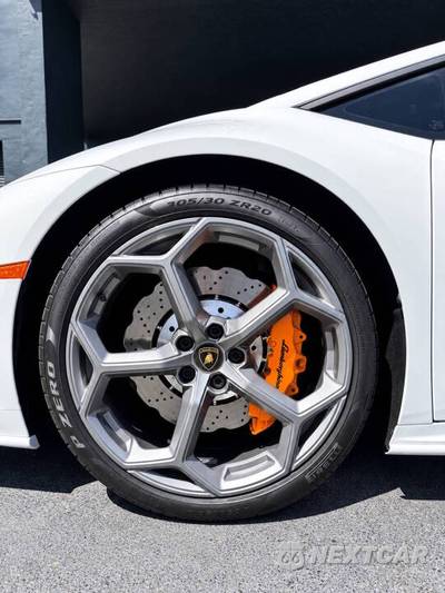 2021 Lamborghini Huracan EVO RWD Convertible - zdjęcie 12 z 30 - miniatura