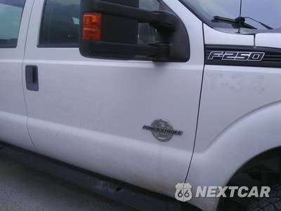 2015 Ford Super Duty F-250 XL Crew Cab Medium Bed - zdjęcie 18 z 43 - miniatura