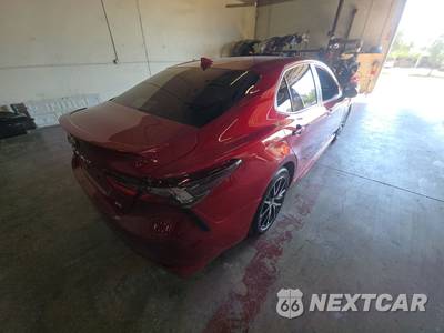 2023 Toyota Camry SE - zdjęcie 4 z 17 - miniatura