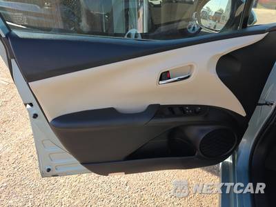 2022 Toyota Prius LE - zdjęcie 9 z 26 - miniatura