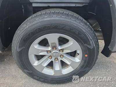 2021 Ram 1500 Laramie Crew Cab Short Bed - zdjęcie 11 z 29 - miniatura