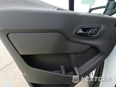 2025 Ford Transit 250 Cargo Van Low Roof 130.0" WB - zdjęcie 9 z 19 - miniatura