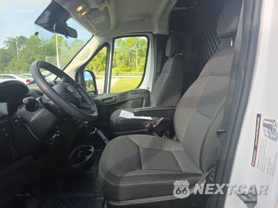 2025 Ram ProMaster 2500 Cargo Van Tradesman w/Passenger Seat Low Roof 136.0" WB - zdjęcie 7 z 31 - miniatura