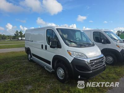 2025 Ram ProMaster 2500 Cargo Van Tradesman w/Passenger Seat Low Roof 136.0" WB - zdjęcie 3 z 31 - miniatura