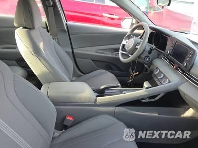 2021 Hyundai Elantra SE - zdjęcie 8 z 23 - miniatura