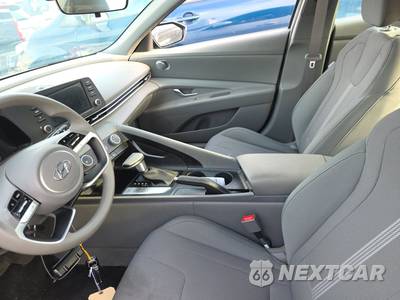 2021 Hyundai Elantra SE - zdjęcie 7 z 23 - miniatura