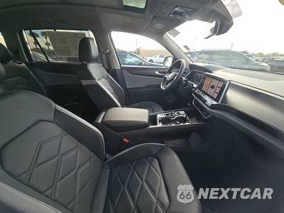 2025 Volkswagen Atlas 2.0T Peak Edition - zdjęcie 8 z 20 - miniatura