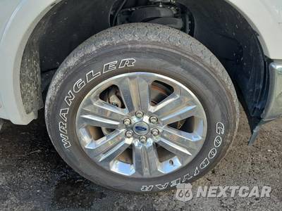 2020 Ford F-150 Lariat Crew Cab Short Bed - zdjęcie 9 z 27 - miniatura