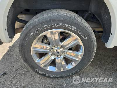2020 Ford F-150 Lariat Crew Cab Short Bed - zdjęcie 10 z 27 - miniatura