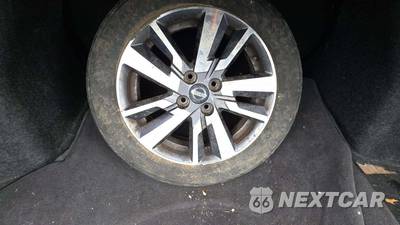 2020 Nissan Versa SV - zdjęcie 15 z 16 - miniatura