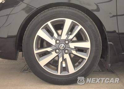 2020 Nissan Versa SV - zdjęcie 14 z 16 - miniatura