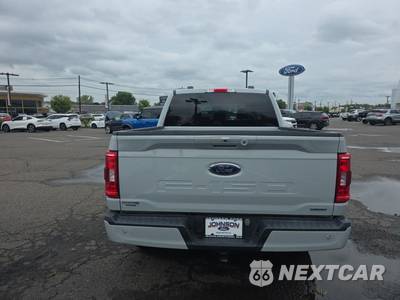 2023 Ford F-150 XLT Crew Cab Short Bed - zdjęcie 5 z 23 - miniatura