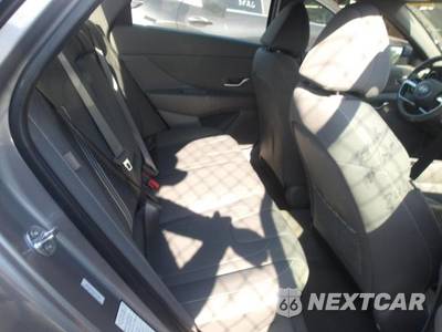 2025 Hyundai Elantra SEL Convenience - zdjęcie 22 z 27 - miniatura