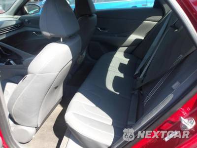 2025 Hyundai Elantra SEL Convenience - zdjęcie 5 z 27 - miniatura