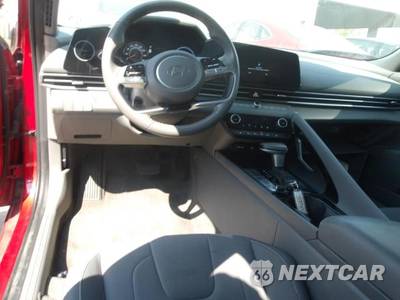 2025 Hyundai Elantra SEL Convenience - zdjęcie 6 z 27 - miniatura