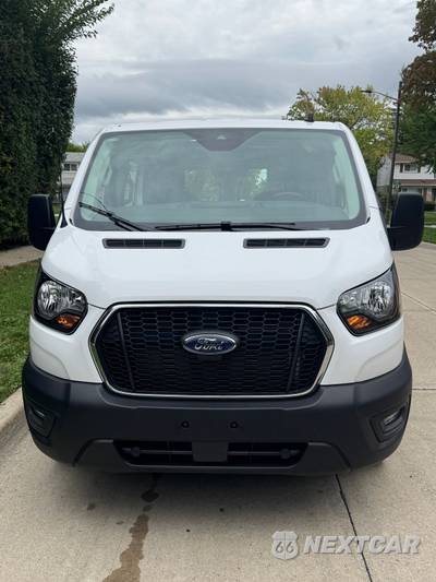 2025 Ford Transit 250 Cargo Van Low Roof 130.0" WB - zdjęcie 2 z 19 - miniatura
