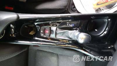2019 Toyota C-HR XLE - zdjęcie 22 z 25 - miniatura