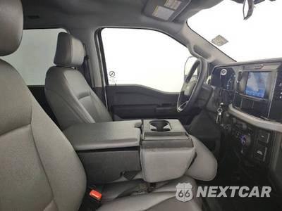 2025 Ford Super Duty F-250 XL Crew Cab Medium Bed - zdjęcie 19 z 20 - miniatura
