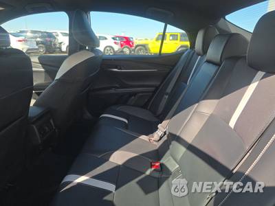 2025 Toyota Camry SE - zdjęcie 13 z 28 - miniatura