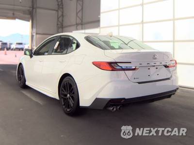 2025 Toyota Camry SE - zdjęcie 6 z 28 - miniatura