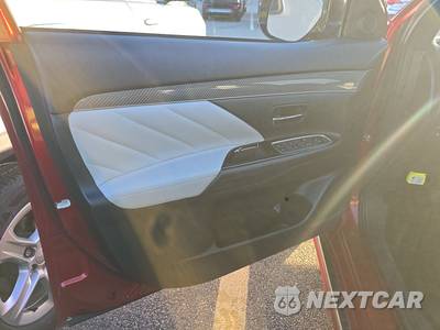 2021 Mitsubishi Outlander PHEV SEL - zdjęcie 9 z 40 - miniatura