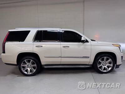 2015 Cadillac Escalade Luxury 1SB - zdjęcie 2 z 32 - miniatura