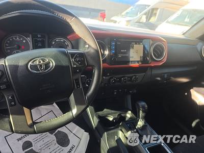 2018 Toyota Tacoma TRD Sport Crew Cab Medium Bed - zdjęcie 17 z 32 - miniatura