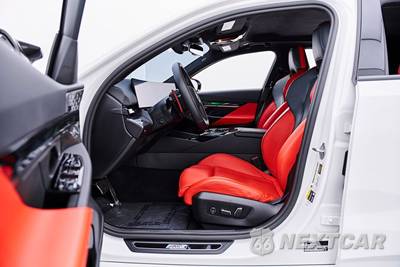 2026 BMW M5 Sedan - zdjęcie 39 z 80 - miniatura