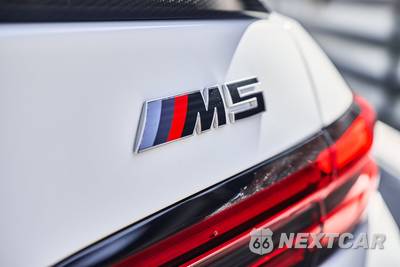 2026 BMW M5 Sedan - zdjęcie 7 z 80 - miniatura