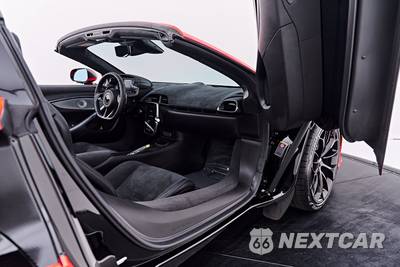 2025 McLaren Artura Performance Convertible - zdjęcie 41 z 75 - miniatura