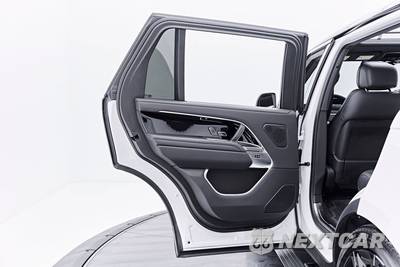 2025 Land Rover Range Rover SE LWB w/7-Passenger Seating - zdjęcie 42 z 88 - miniatura